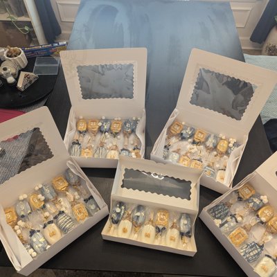 Assorted bakery treats 27